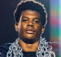 Azari Warren